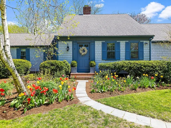 8 Brady Drive, East Falmouth, MA 02536