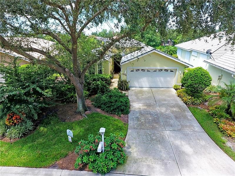 1st image of 3259 Village Ln