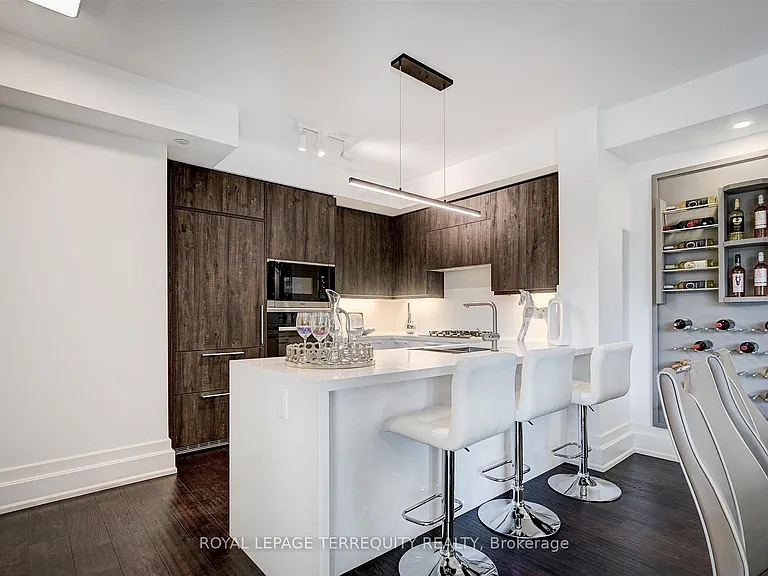 3 Southvale Dr #401 — Photo 13