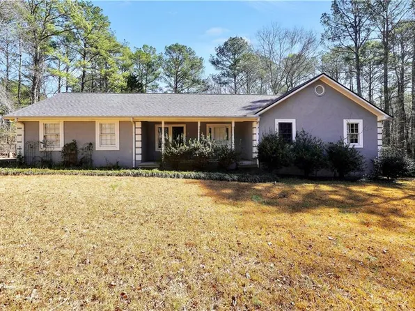 996 Coan Dr, Locust Grove, GA 30248