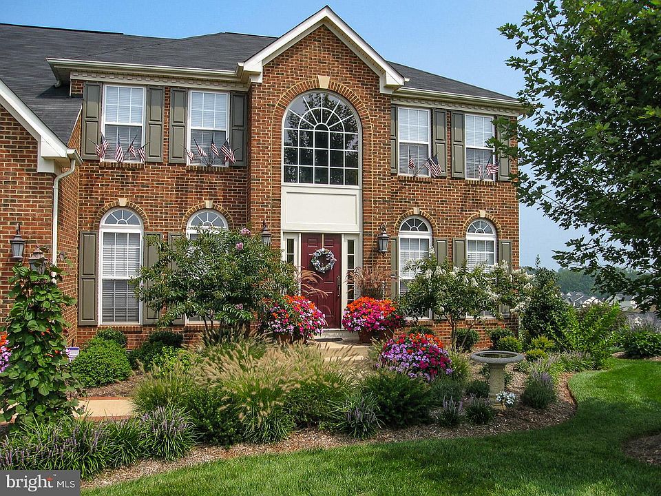 1st image of 10466 Manns Harbor Ct