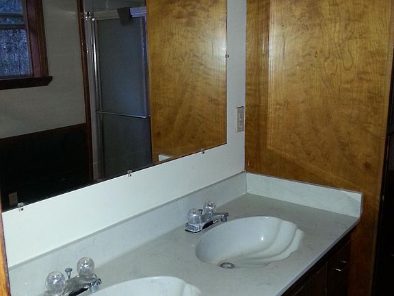 2nd image of 16 Solomon Dr