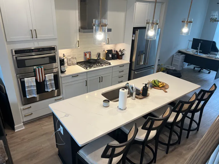 2820 Dart Dr — Photo 2