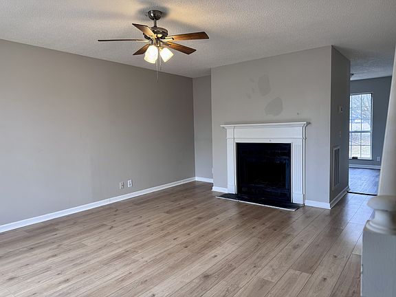 5th image of 2906 Sheana Way