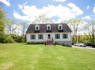 96 Hoof Print Rd, Millbrook, NY 12545