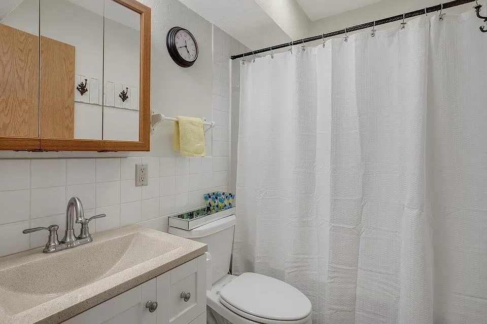 3 bed, 1500 sqft, $1,825 — Photo 4