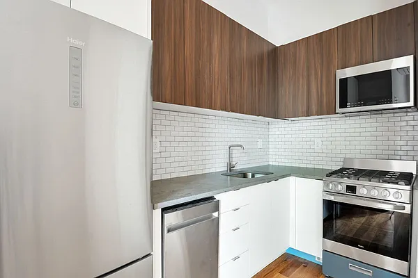 Rented by Corcoran | media 9