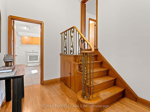 3rd image of 9 Coney Rd