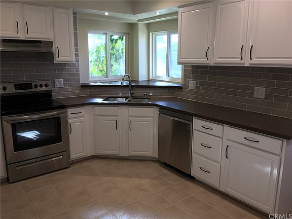 4th image of 2527 W 225th Pl