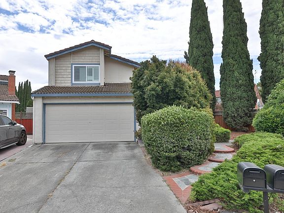 3rd image of 1352 Cutforth Ct