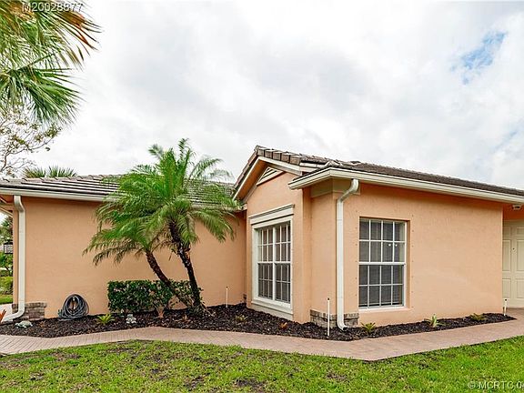 3rd image of 9705 SW Eastbrook Cir