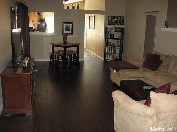 2nd image of 5619 Aspen Ct