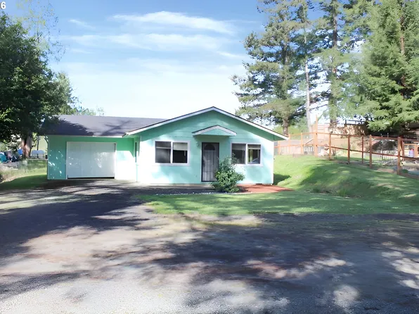 751 N Baxter St, Coquille, OR 97423