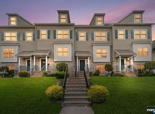 120 Chestnut St, Rutherford, NJ 07070