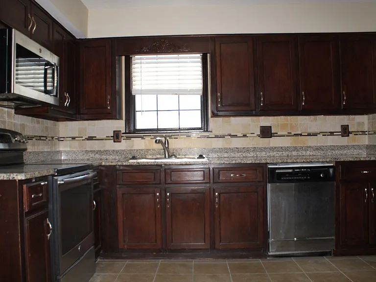 4104 Spencer St — Photo 21