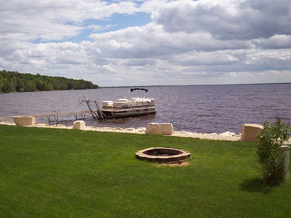 2nd image of 1739 Wawaushnosh Dr