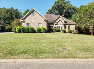 202 Fox Valley Dr, Dothan, AL 36305