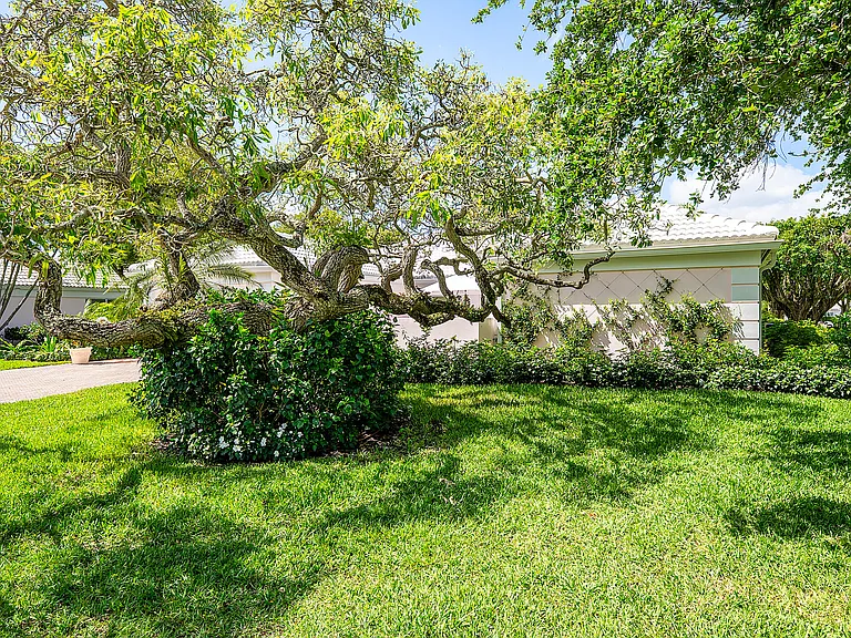 4419 Sanderling Cir E — Photo 4