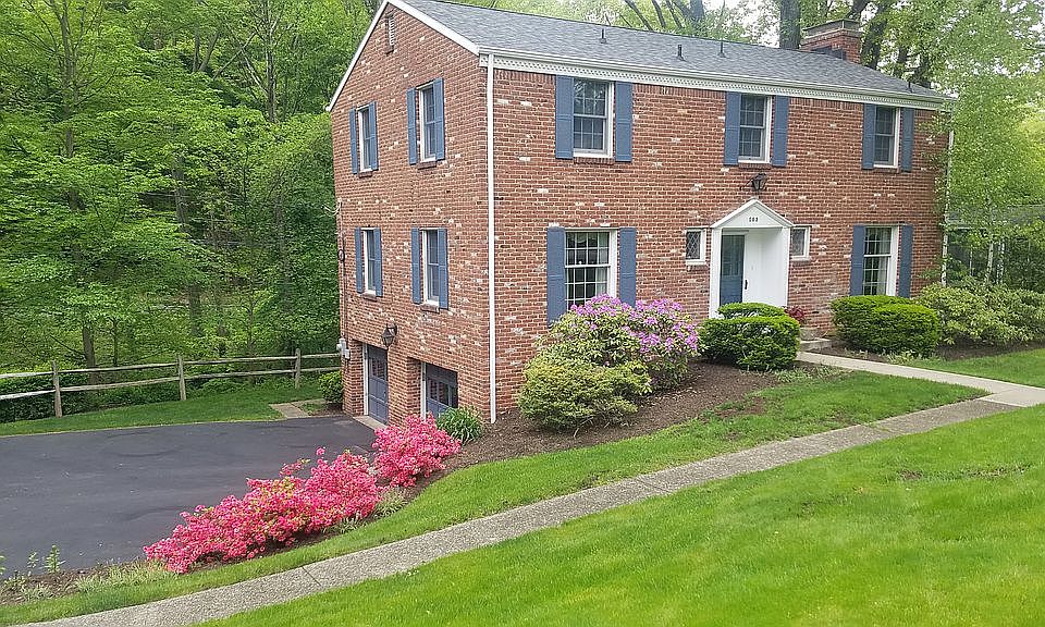 1st image of 103 Woodshire Dr