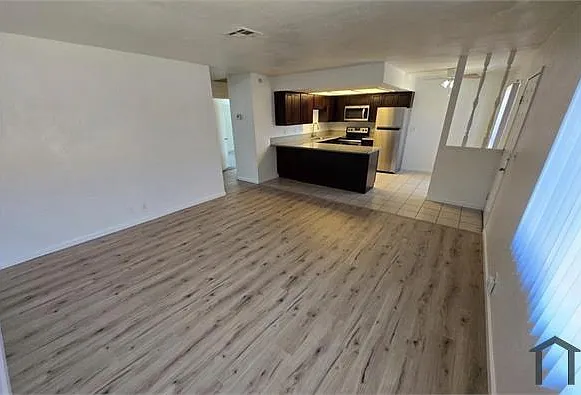 4300 N Lamont St — Photo 3