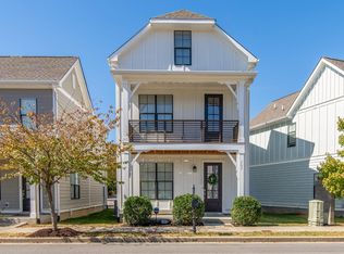 703 Cottage Park Dr, Nashville, TN 37207