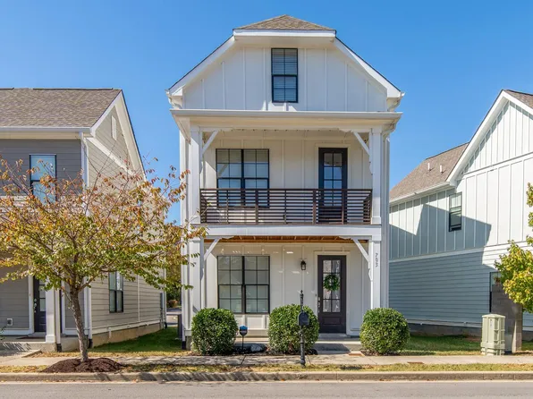 703 Cottage Park Dr, Nashville, TN 37207