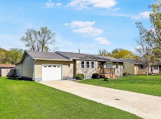 304 S State St, Prairie Du Chien, WI 53821