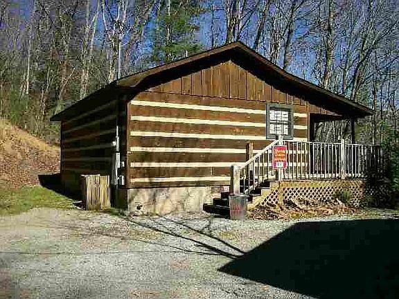 Exterior 2