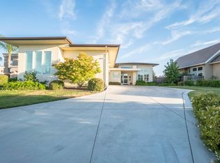 828 7th St, Ripon, CA 95366