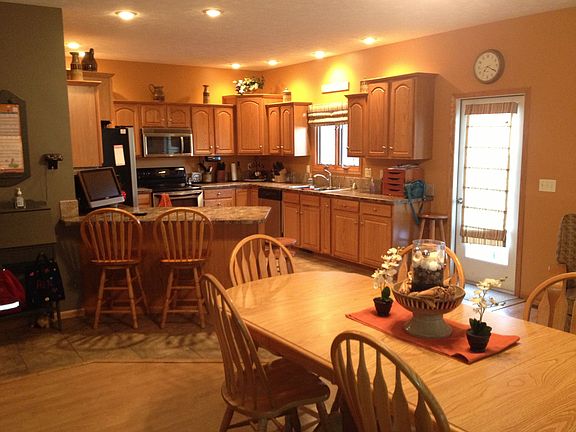 Kitchen/Hearth Room