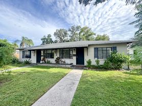 208 Ariana St, Lakeland, FL