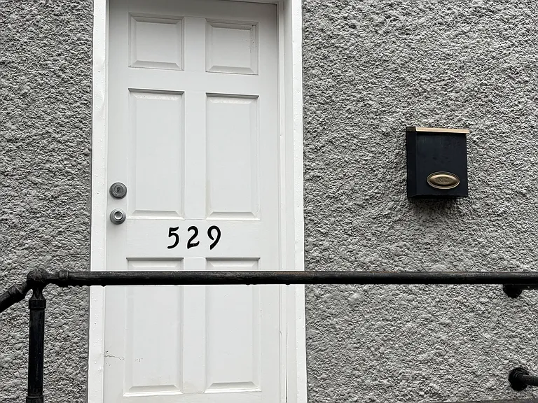 529 Spruce St — Photo 1
