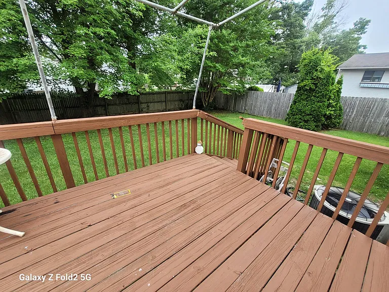 BACK YARD DECK