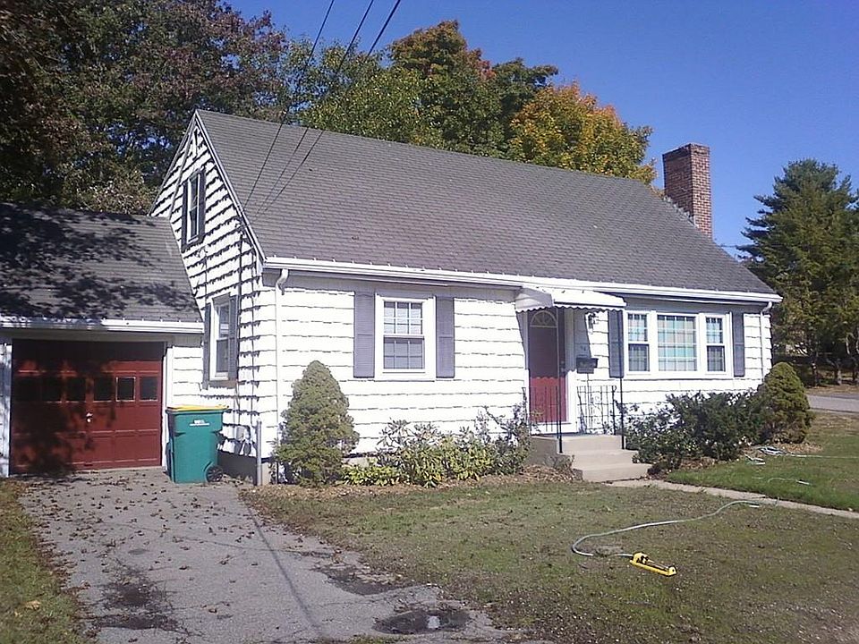 1st image of 164 Lane Dr #164