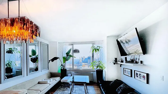 Rented by Astor Realty Enterprise LLC | media 1