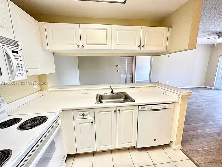 2812 Grande Pkwy #302 — Photo 8