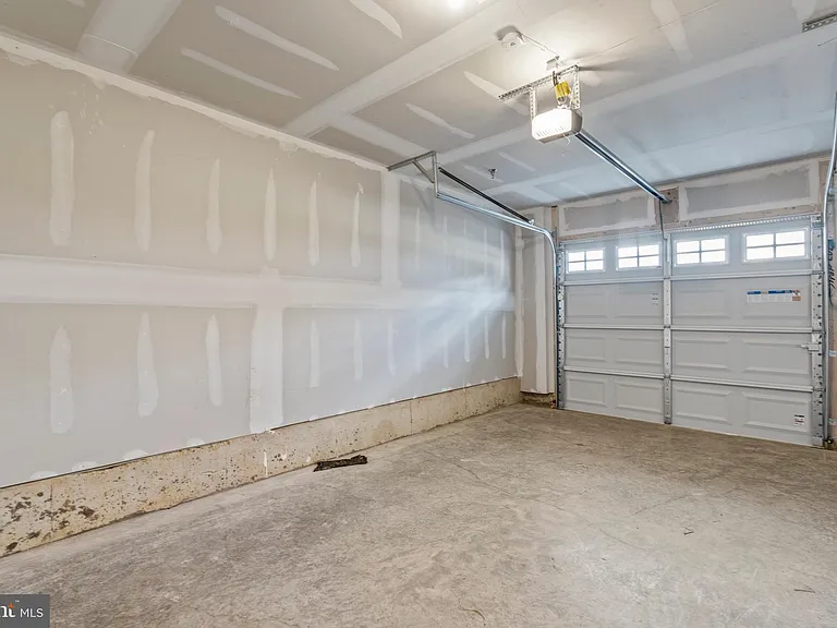 1421 Clingmans Dome Dr — Photo 43