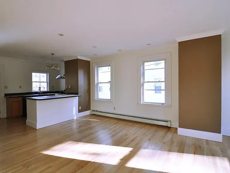 28 Ward Ct — Photo 4