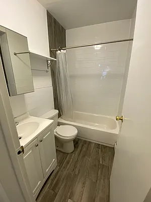 Rented by Bond New York | media 4