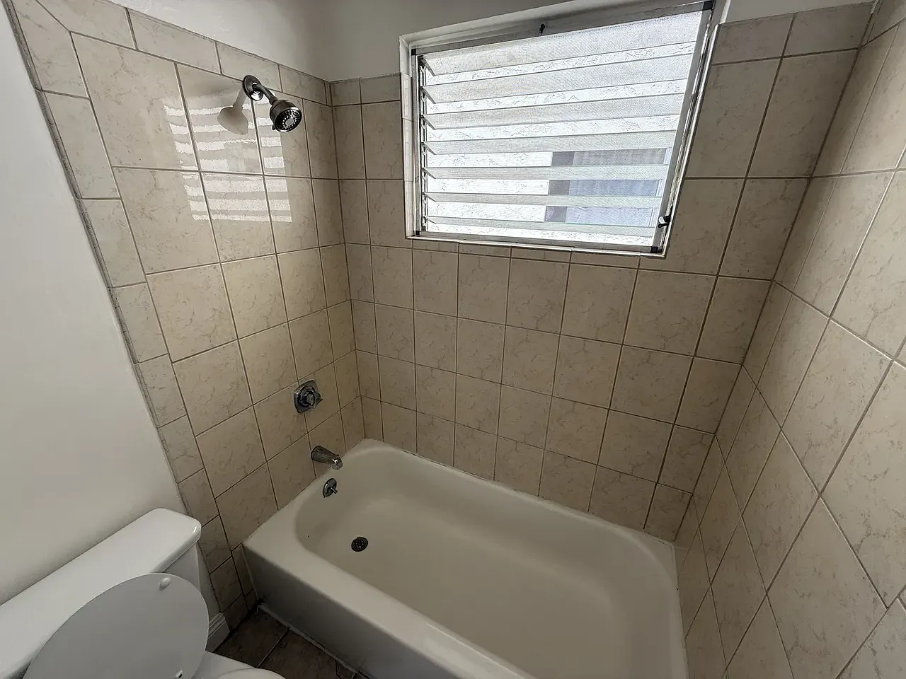 Studio, 675 sqft, $1,850 — Photo 3