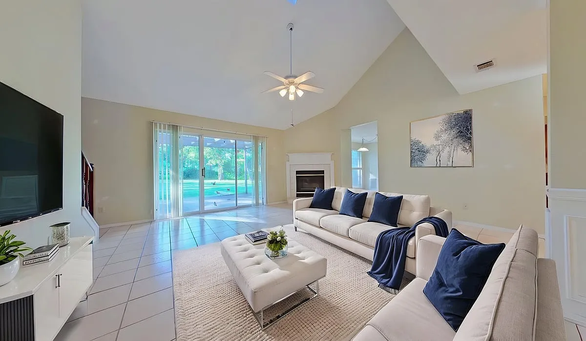24 Neptune Drive — Photo 4