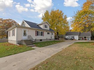 200 Revilo Rd, Bay City, MI 48706