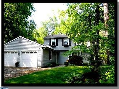 1st image of 9 Essex Ct