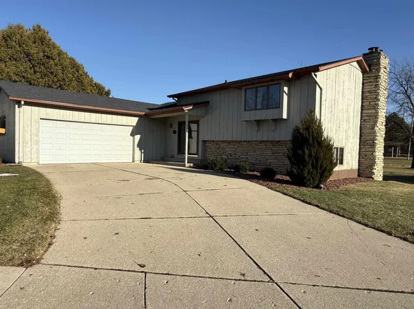 230 11th Avenue, Monroe, WI 53566