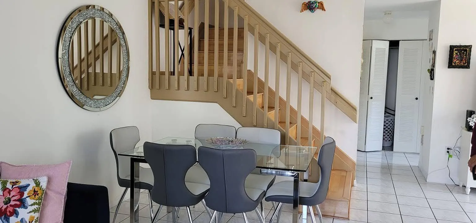 3 bed, 2.5 bath, 1320 sqft, $2,900 — Photo 2