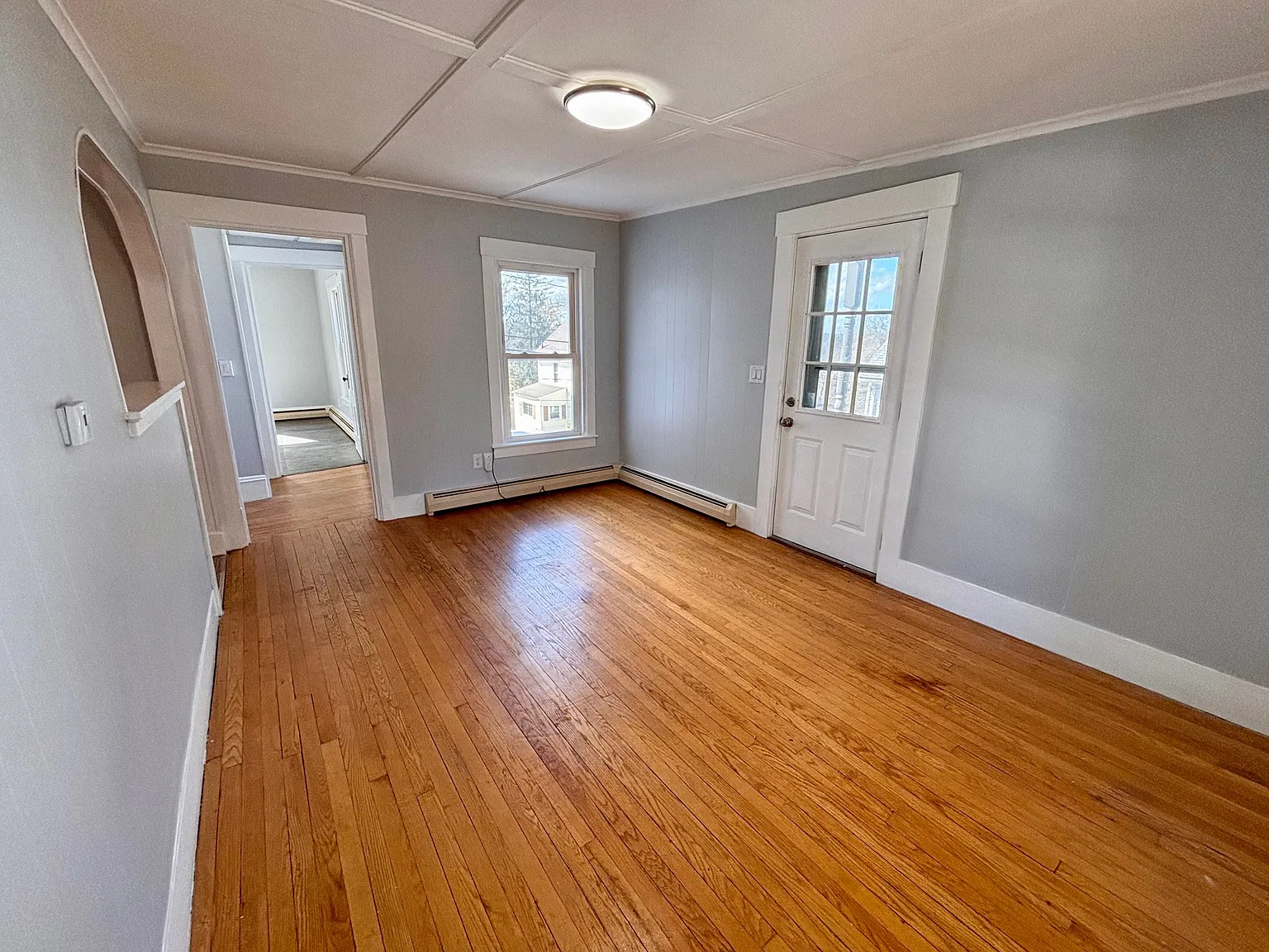2 bed, 850 sqft, $1,825 — Photo 3