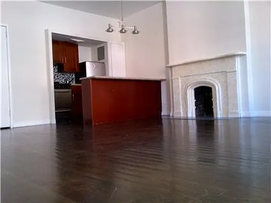 Rented by Living New York | media 23