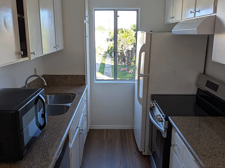 Tilden Apartments — Photo 3