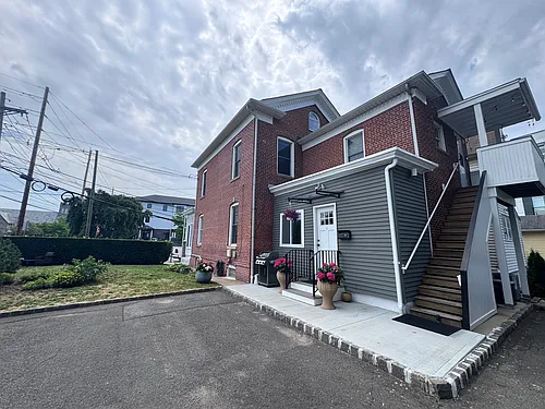 39 Davenport St #2 Photo 1