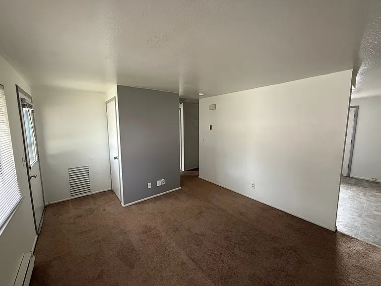 1184 W Brook St #1-4 — Photo 17